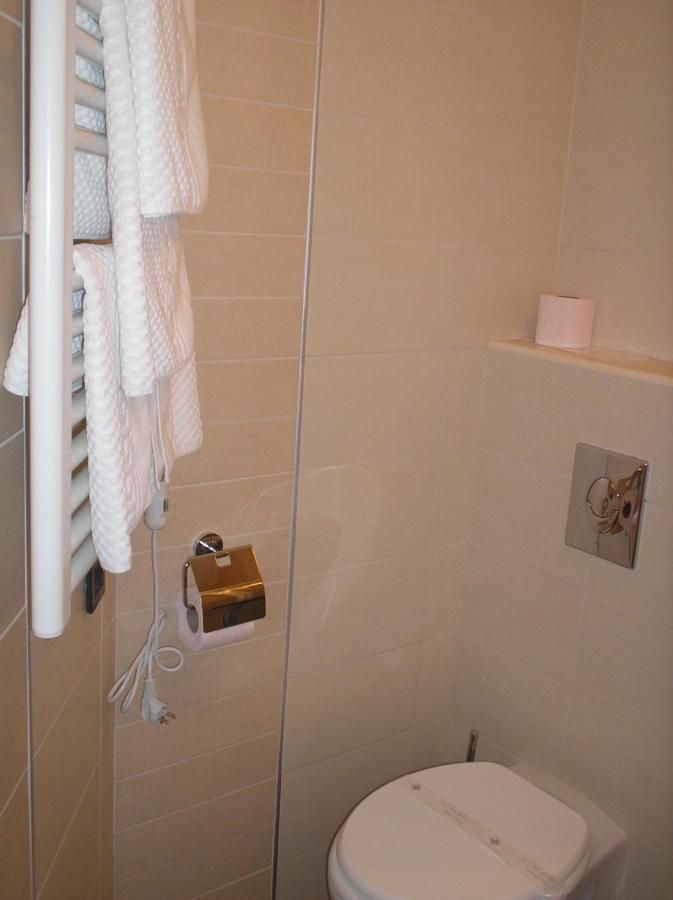 Hotel Fontana 부젯 외부 사진